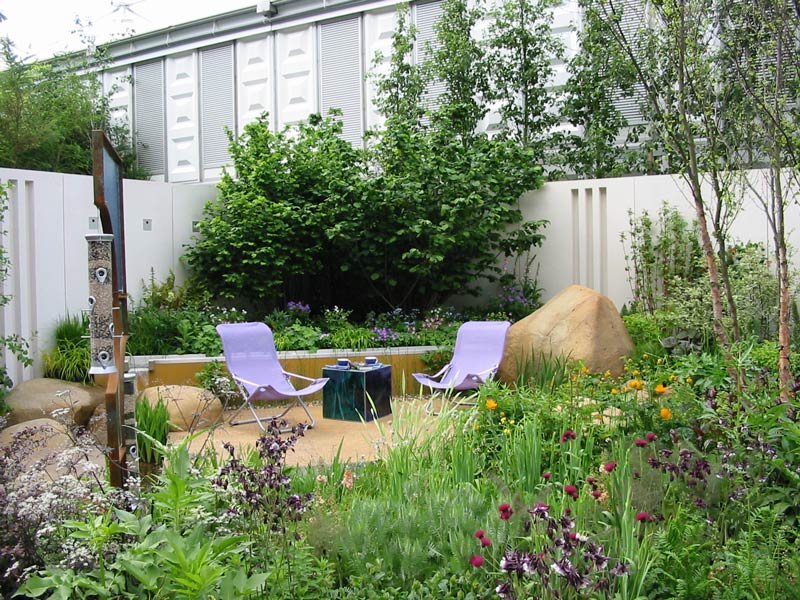 Garden spaces. Mike Toms Garden spaces. Mike Toms