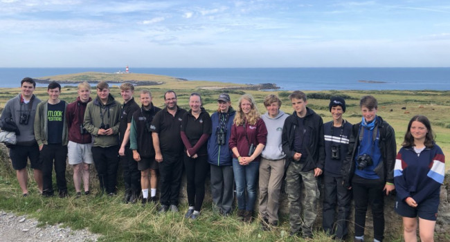 Attendees and staff of the 2019 Bardsey Young Birders’ Week - Steve Stansfield Attendees and staff of the 2019 Bardsey Young Birders’ Week - Steve Stansfield